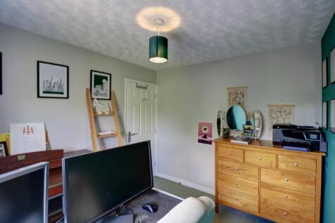 Bedroom 2.2
