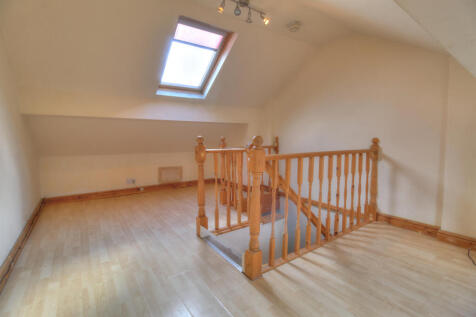 Bedroom 3 / Loft Room