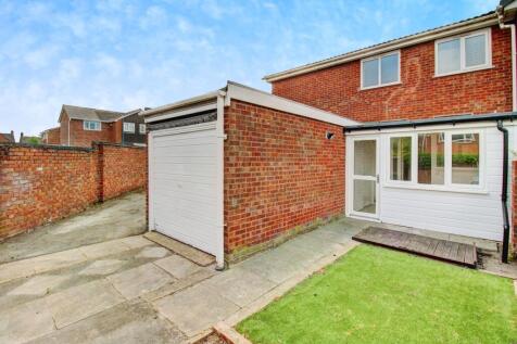 Rear Garden &amp; Garage