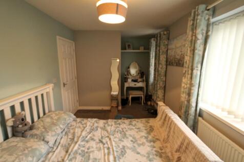 Bedroom 1B