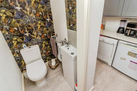 Guest WC/Utility