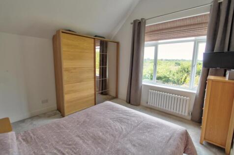 Bedroom 1B