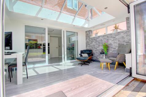 Orangery to Kitchen