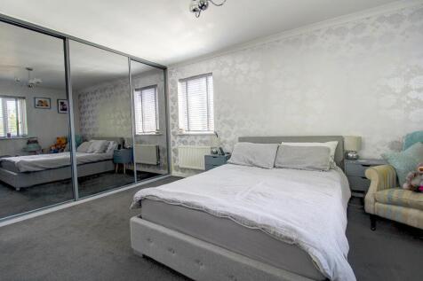 Bedroom One (alt view)