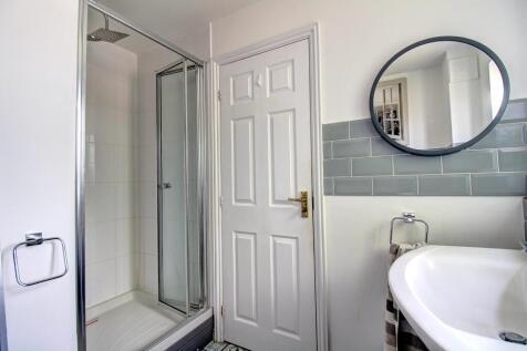 En Suite (alt view)