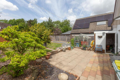 85 JANICE STREET-13