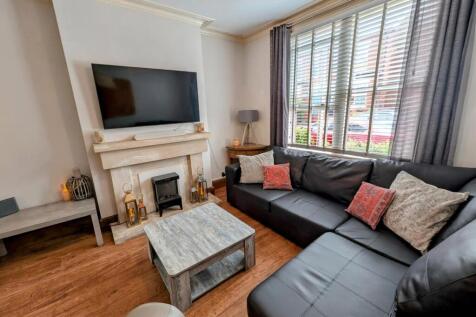 Lounge 1