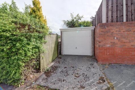 Seperate Garage
