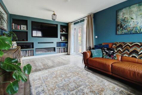 Lounge with Media Wall