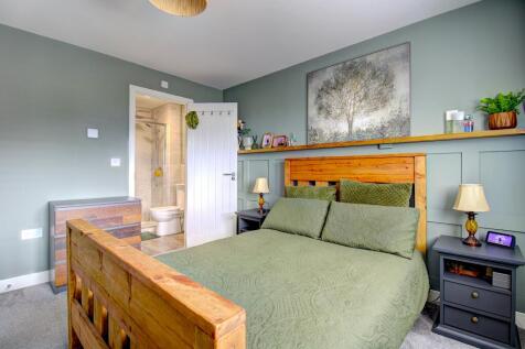 Bedroom One to En Suite