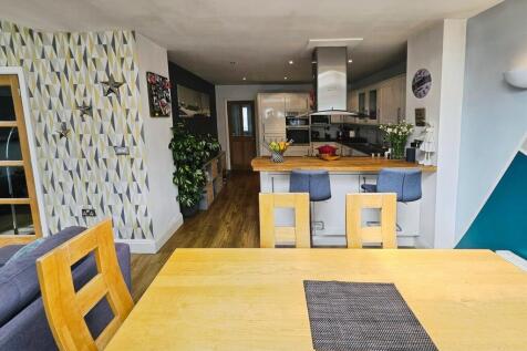 Kitchen/Diner/Family Room
