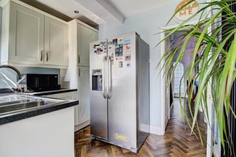 Kitchen (front)