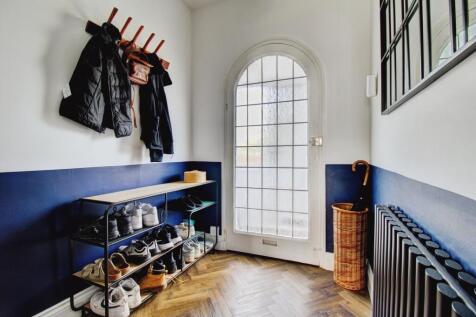 Hallway (front)