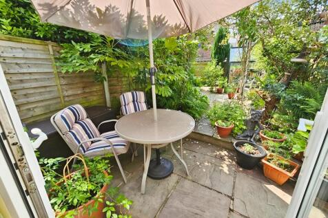 Pation &amp; Garden