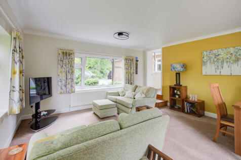 5 WILLOW CLOSE-14