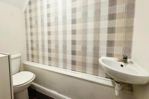 Cloakroom/WC