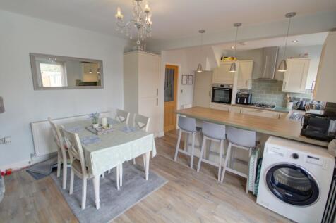 Kitchen Diner B