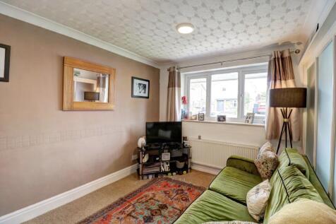 Sitting/Dining Room
