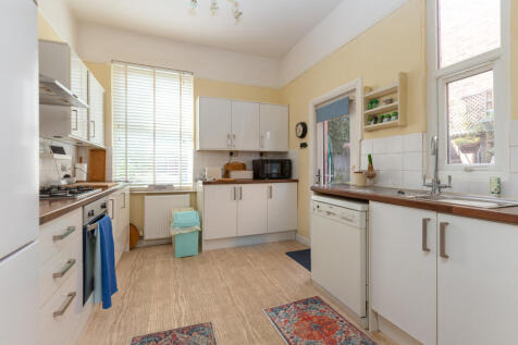 35 GARDEN WALK-14