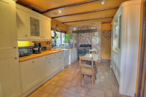 Kitchen breakfast room