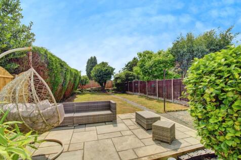 Rear Patio &amp; Lawn
