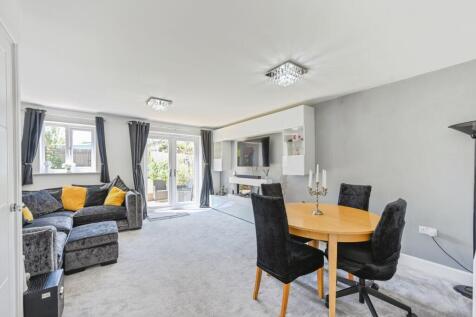 Lounge with Dining (2)