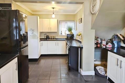 Fitted Kitchen