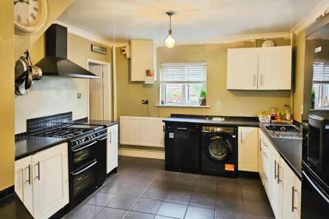 Fitted Kitchen