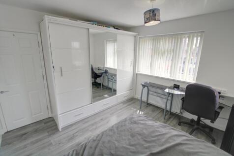 Bedroom 1B