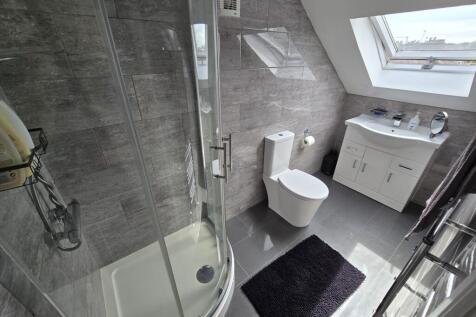 Top Floor Shower Room