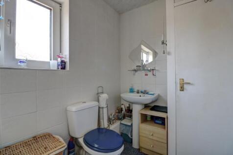 Bathroom 1.2