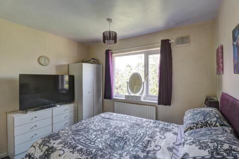 Bedroom 2.2