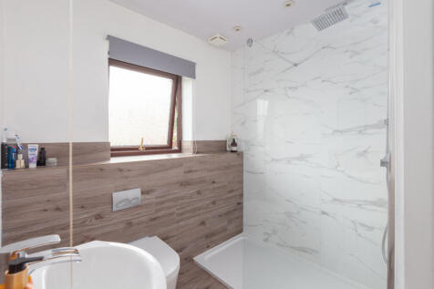 Master En-Suite