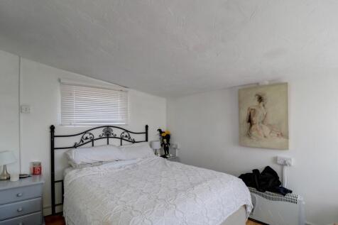 Bedroom 2.1
