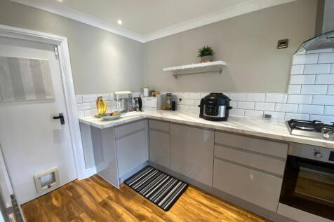 15. Kitchen