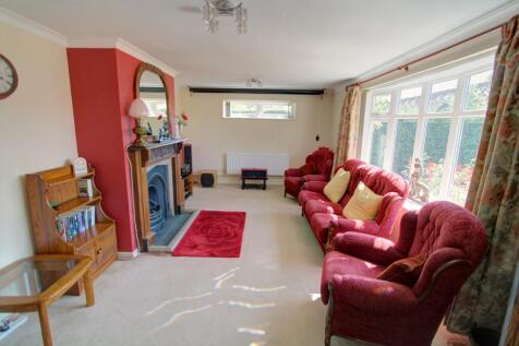 Front Lounge B