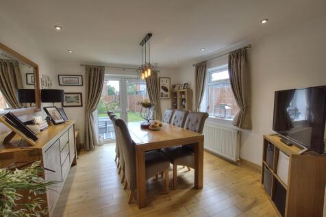 9. Dining room