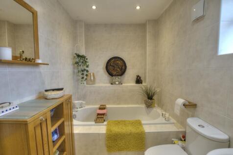 25. Bathroom