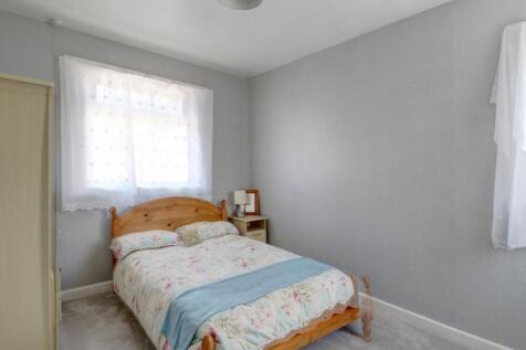 Bedroom 2.1