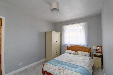 Bedroom 2.2