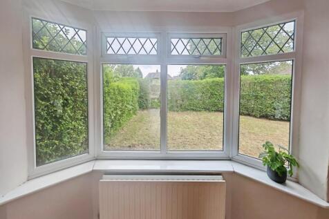 Bay fronted window to living room