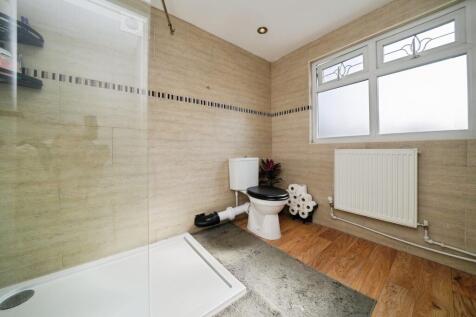2nd Floor Shower Room