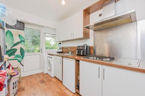 Kitchen 2 Utlity