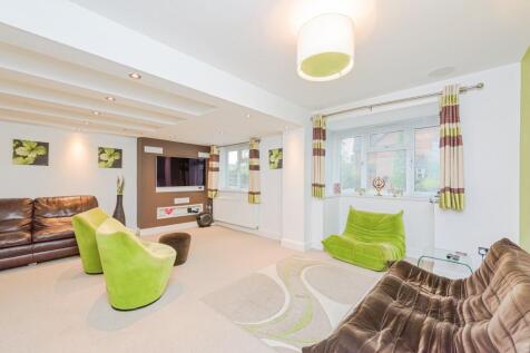 Lounge C