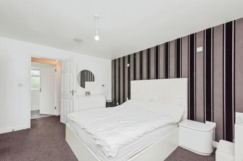 Bedroom 1B