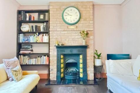 Lounge Fireplace