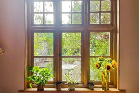 Lounge Window