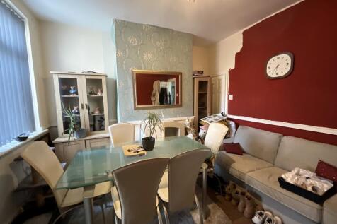 8. Dining room