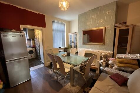9. Dining room