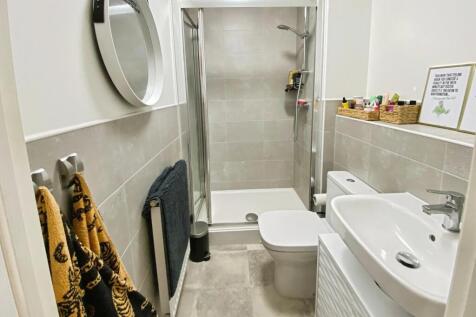 En-Suite Master Bedroom